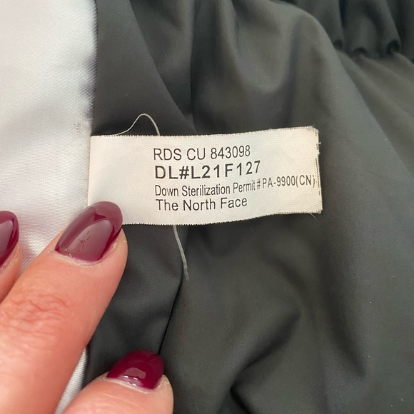 The North Face McMurdo Down Winter Jacket - Men’s - Picture 9 of 11